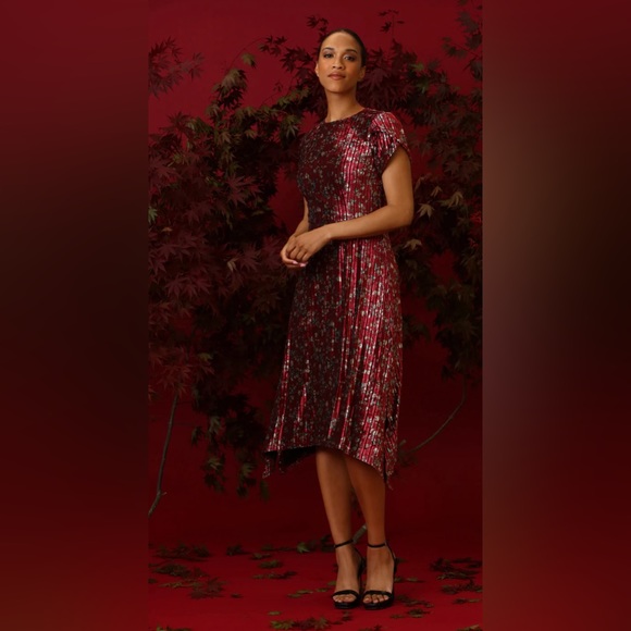 Maggy London Women's Tulip Sleeve Shark Bite Hem Midi Dress - Picture 3 of 9